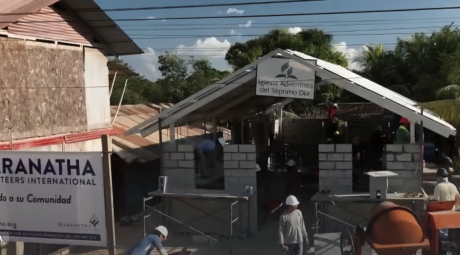 Maranatha Volunteers International transforma comunidades en Perú con infraestructura y fe